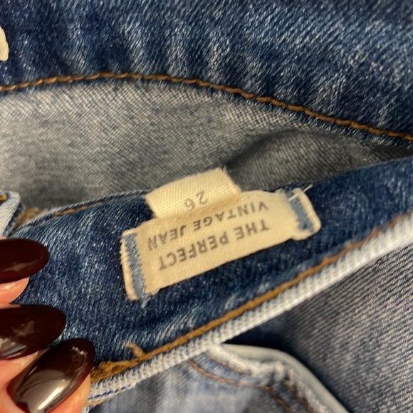 Madewell distressed perfect vintage jeans - size 26 - Picture 3 of 4